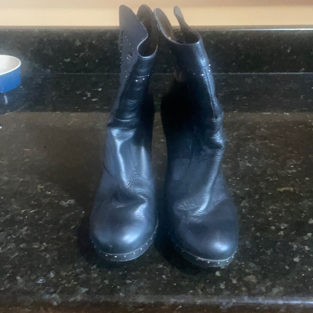 Harley-Davidson women’s leather 4 inch heels